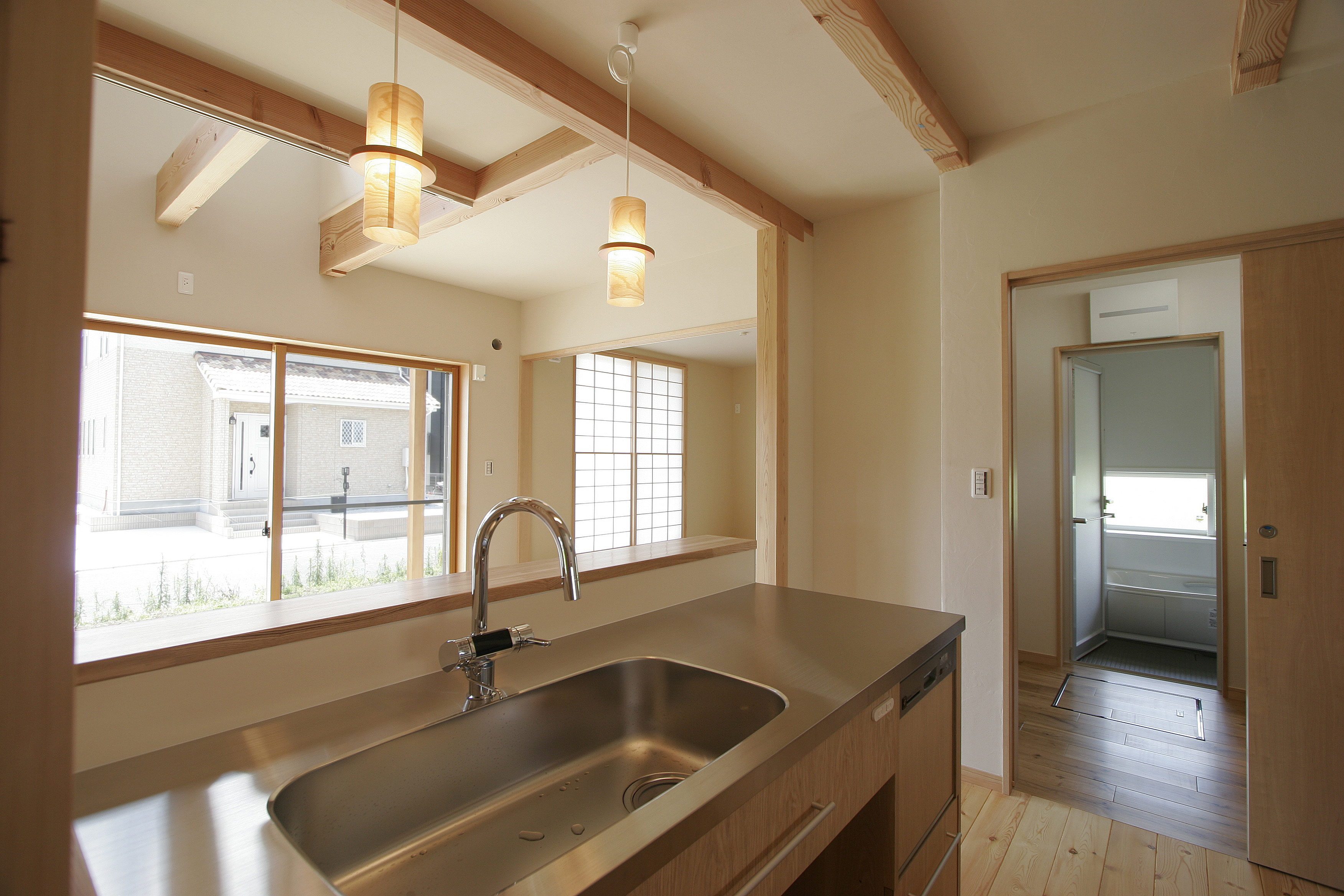 自然素材を豊富に用いたおしゃれな和モダンデザイン注文住宅