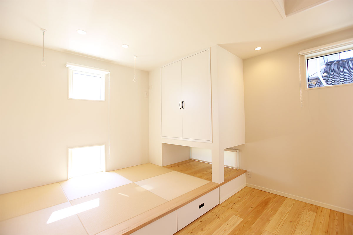 白漆喰が美しい開放的な空間が広がるデザイナーズ住宅