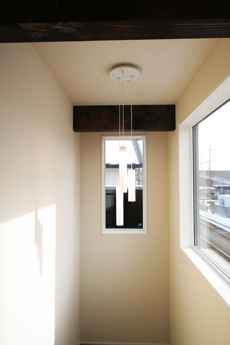 黒を基調とした大人カッコイイシンプルモダンの家