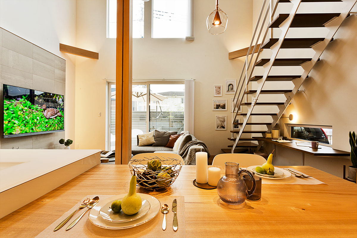 自然素材を使ったアーバンリゾートな家