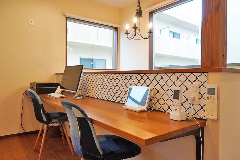 絵本から飛び出したような可愛さと優雅さが漂う家