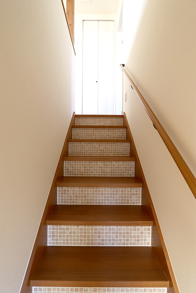 絵本から飛び出したような可愛さと優雅さが漂う家