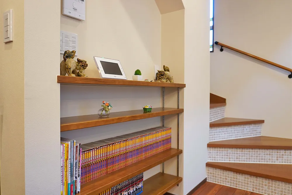 絵本から飛び出したような可愛さと優雅さが漂う家