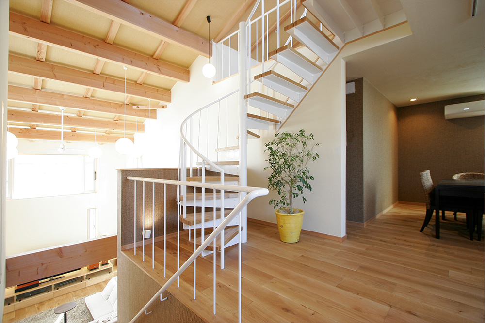 至福の時間を自宅で味わえる高級大型注文住宅