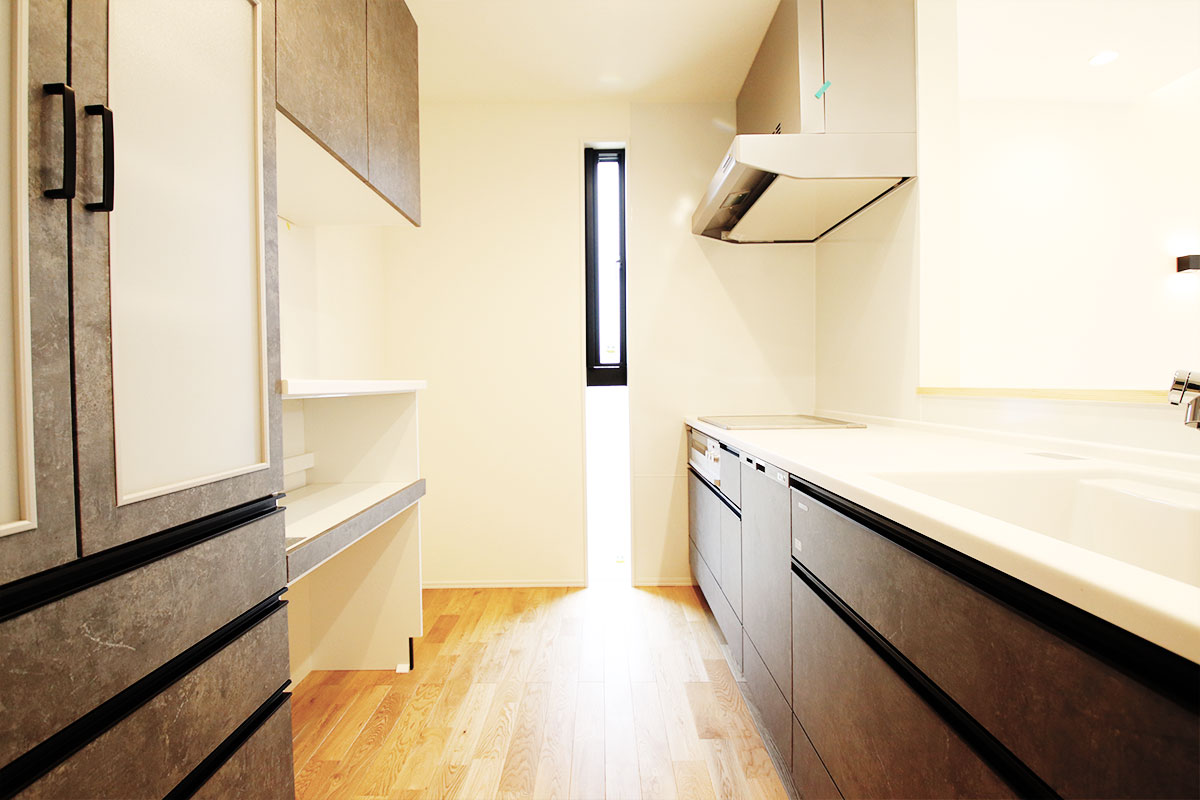 トンガリさんかくのナチュラルモダンの無垢の家