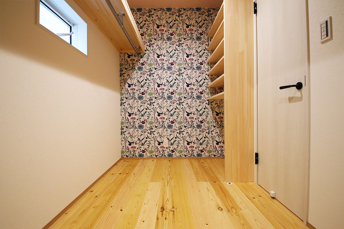 子育て夫婦が快適なライフスタイルを送れるナチュラルモダンハウス