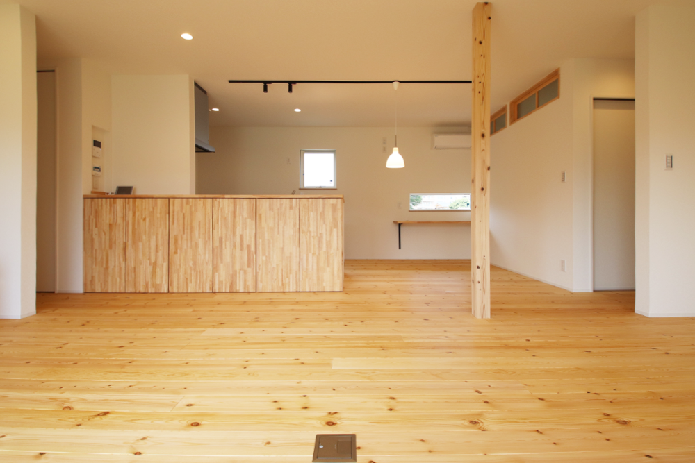 太陽光発電とオール電化で年中快適な北欧スタイルの平屋住宅