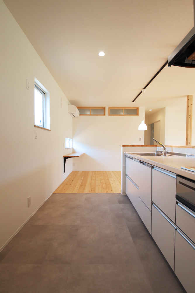 太陽光発電とオール電化で年中快適な北欧スタイルの平屋住宅