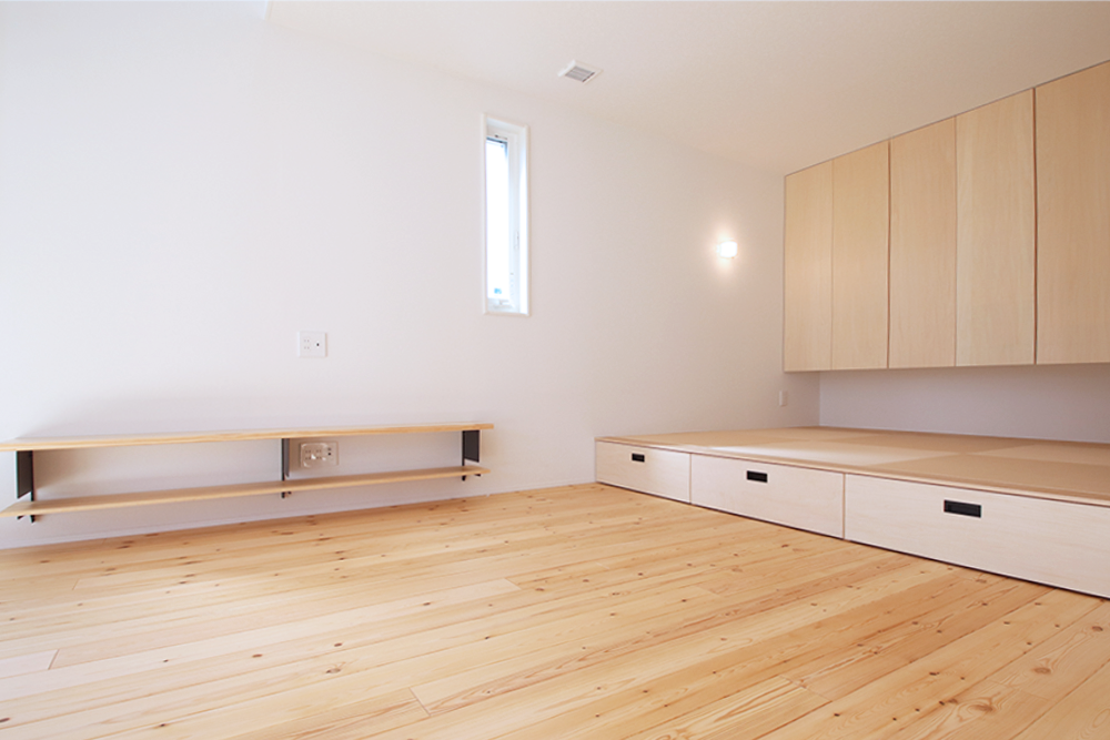 太陽光発電と全館空調で快適！吹き抜けが開放的なデザイナーズ注文住宅