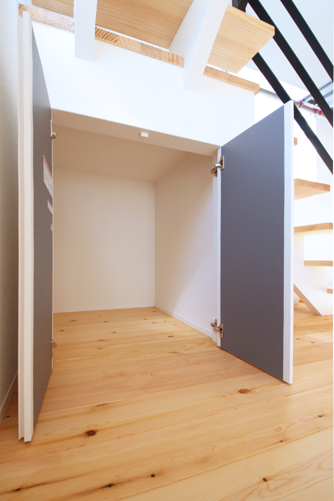 太陽光発電と全館空調で快適！吹き抜けが開放的なデザイナーズ注文住宅