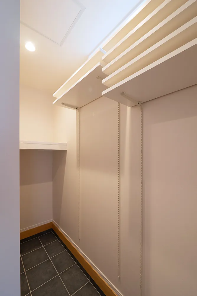 明るく開放的なLDKと帰宅動線が快適な家