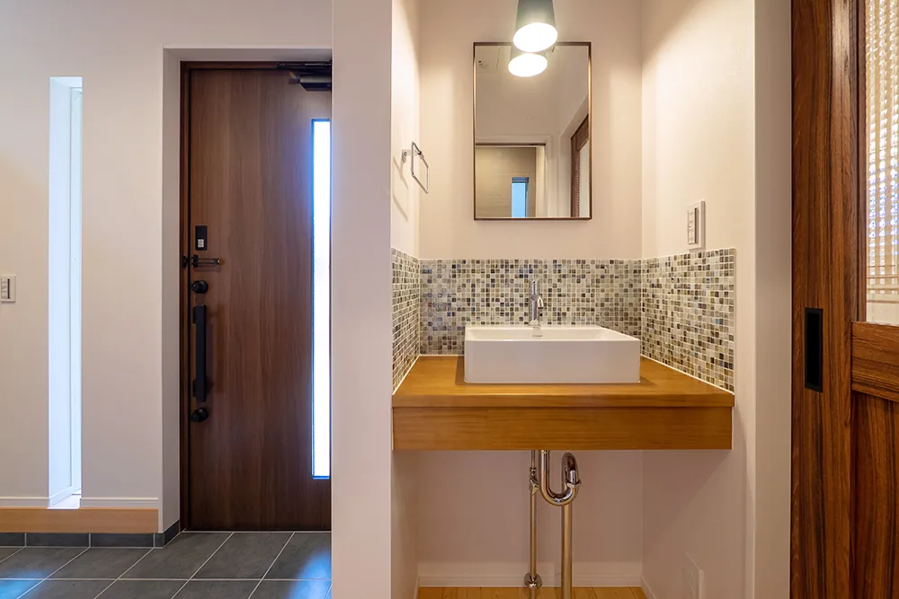 明るく開放的なLDKと帰宅動線が快適な家