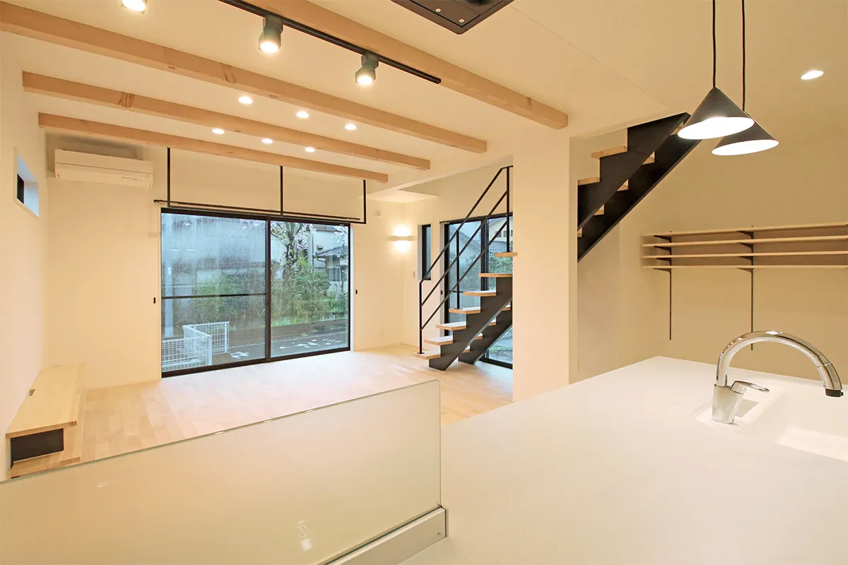 3世代の大人が快適に過ごせるL字型の家