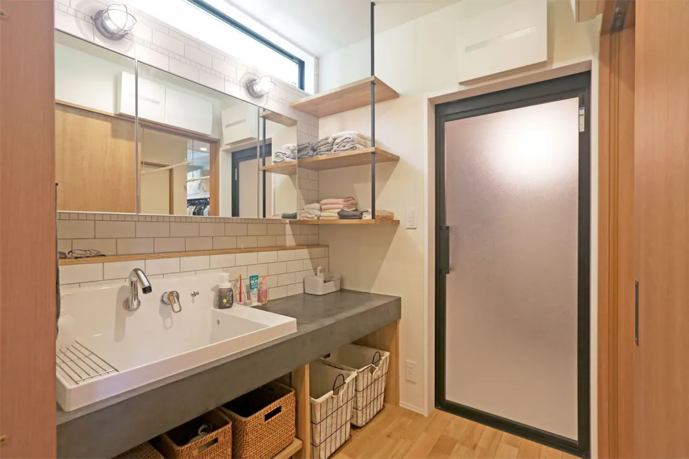 家事効率が高まるスタイリッシュな自然素材の家