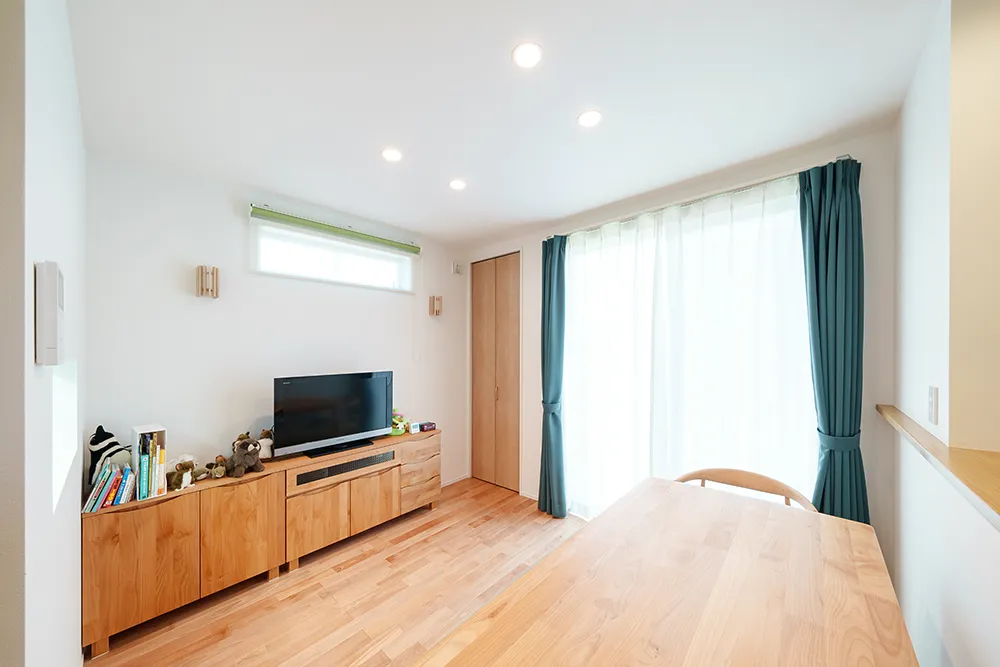 アクアリウムを楽しむ子育て世代のセミオーダー住宅