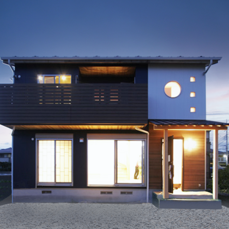 和風の丸窓や坪庭がある紀州桧の和風デザイン住宅