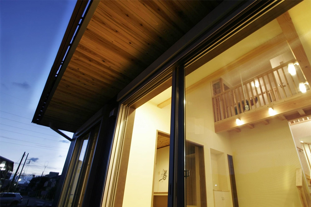 和風の丸窓や坪庭がある紀州桧の和風デザイン住宅