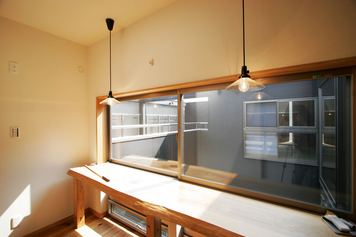 和の趣と無垢の素材感が凝縮した和モダンの家