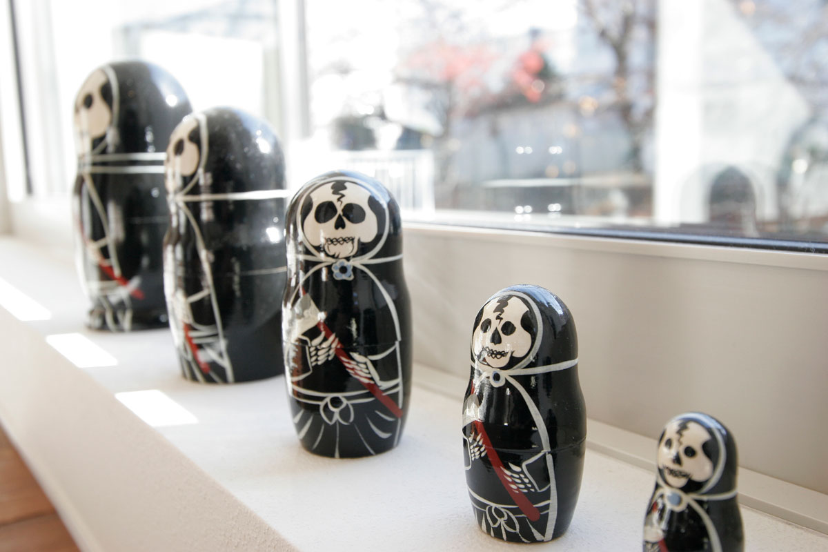 リゾートのようなウッドデッキ！グラフィックデザイナーのモダンな家