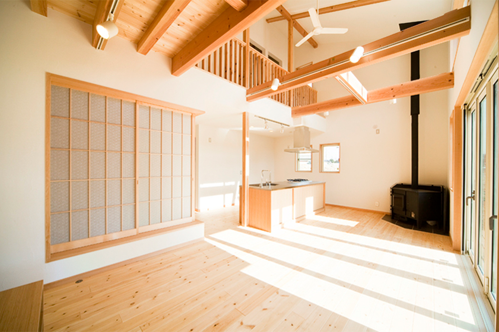 高原のコテージのような無垢デザイナーズ住宅