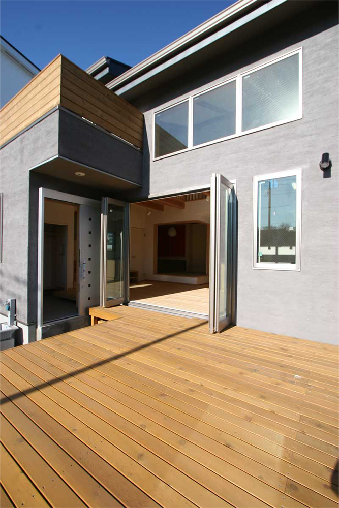 高原のコテージのような無垢デザイナーズ住宅